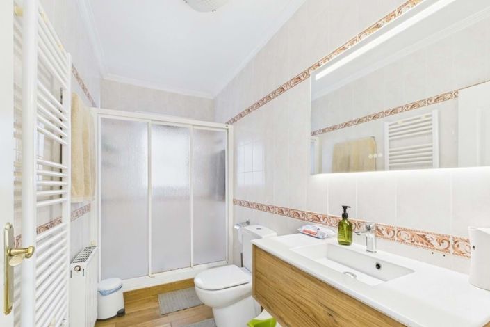 Image No.28-4 Bed Villa for sale