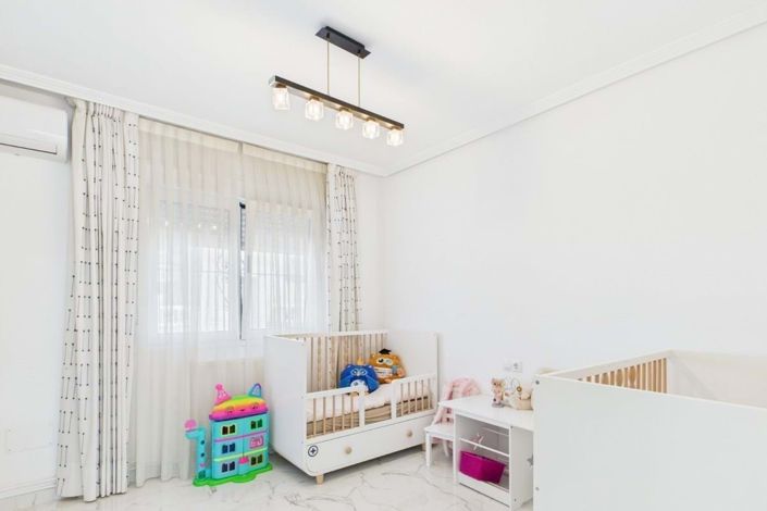 Image No.33-4 Bed Villa for sale