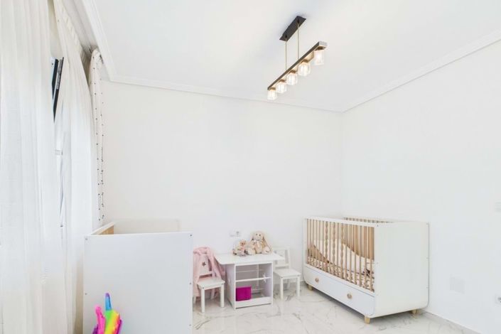 Image No.35-4 Bed Villa for sale