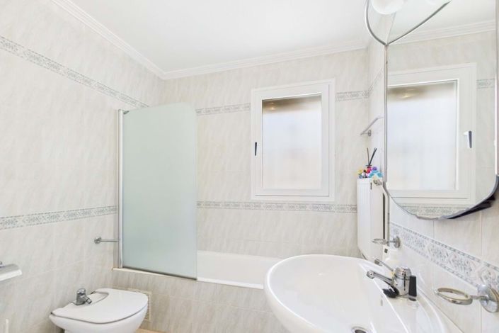 Image No.36-4 Bed Villa for sale