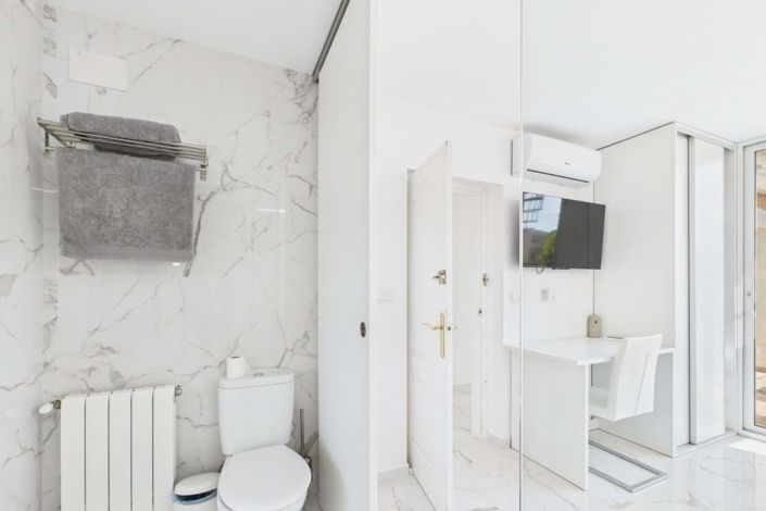 Image No.43-4 Bed Villa for sale