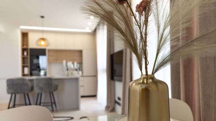 Image No.20-2 Bed Apartment for sale