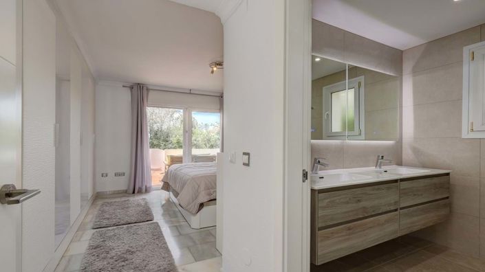 Image No.18-2 Bed Apartment for sale