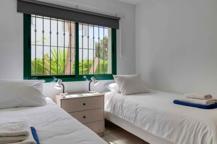 Image No.14-3 Bed Semi-Detached for sale