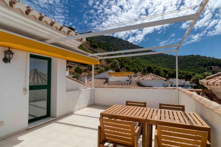 Image No.33-3 Bed Semi-Detached for sale