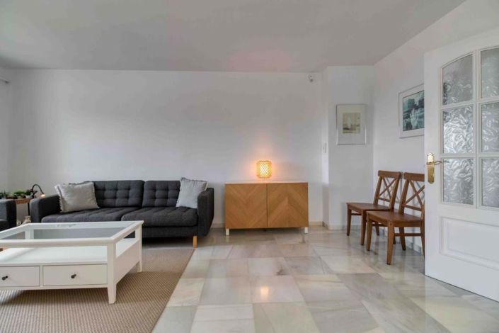 Image No.42-3 Bed Semi-Detached for sale