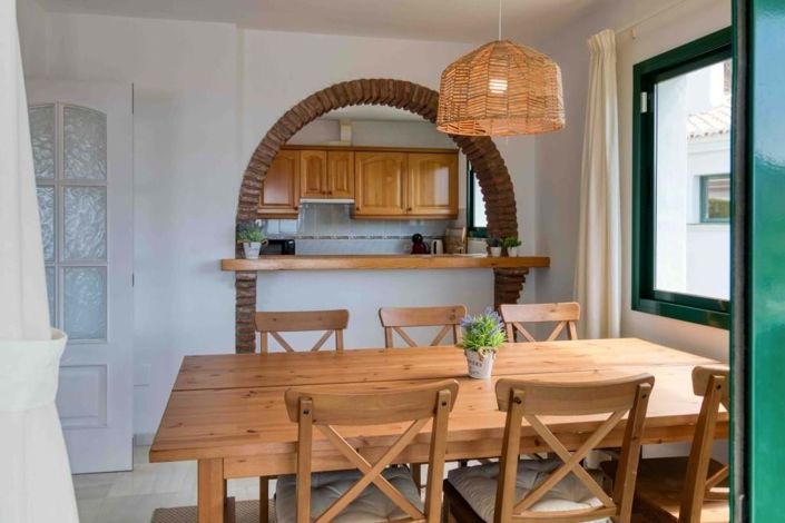 Image No.9-3 Bed Semi-Detached for sale