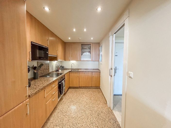 Image No.12-2 Bed Apartment for sale