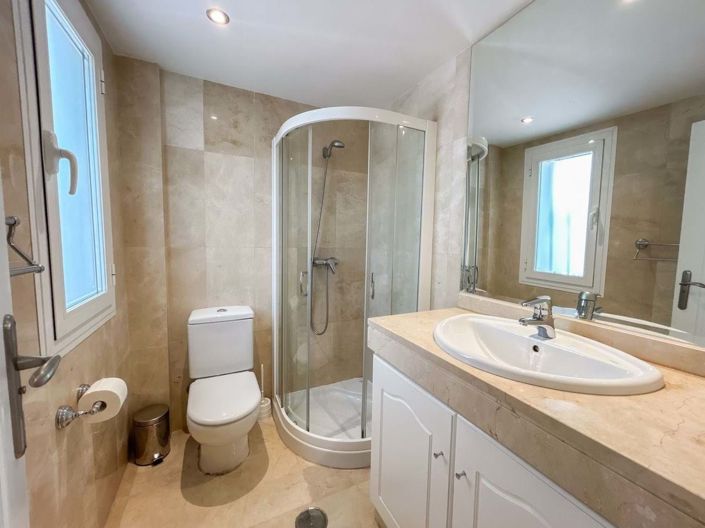 Image No.16-2 Bed Apartment for sale