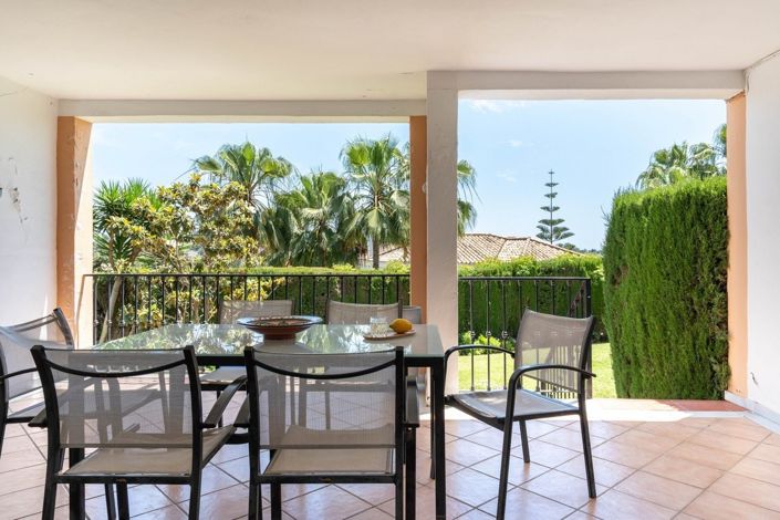 Image No.2-Maison de ville de 4 chambres à vendre à Estepona