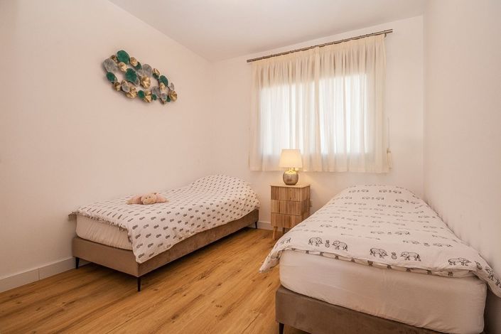 Image No.19-2 Bed Apartment for sale