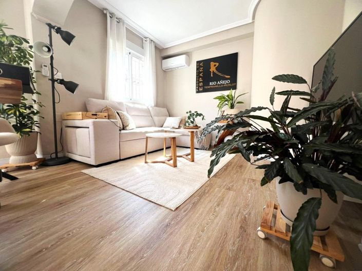 Image No.3-Maison de ville de 2 chambres à vendre à Orihuela Costa