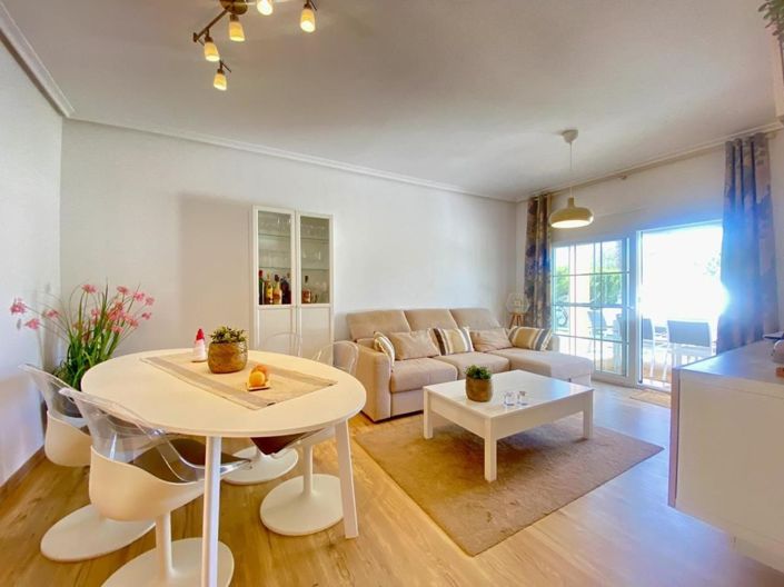 Image No.6-3 Bed Villa for sale