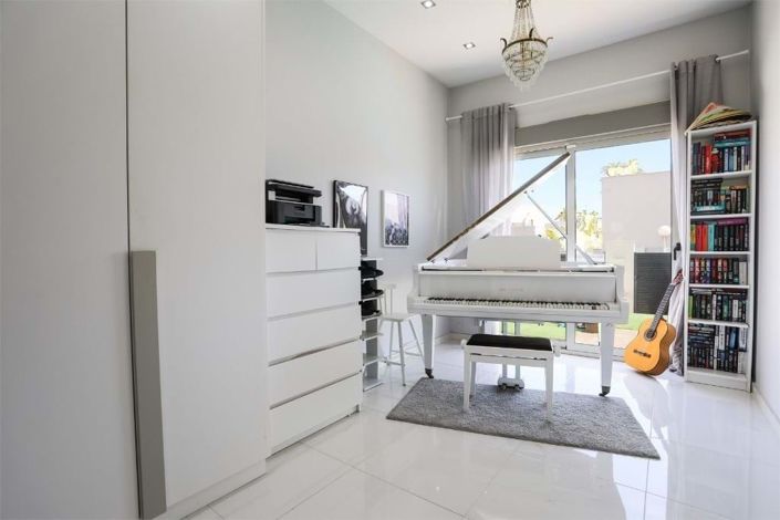 Image No.27-4 Bed Villa for sale