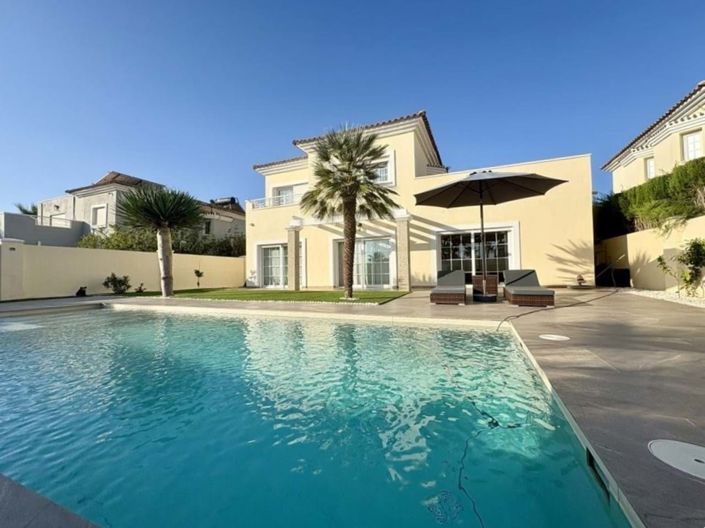 Image No.16-4 Bed Villa for sale