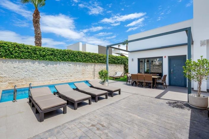 Image No.31-3 Bed Villa for sale