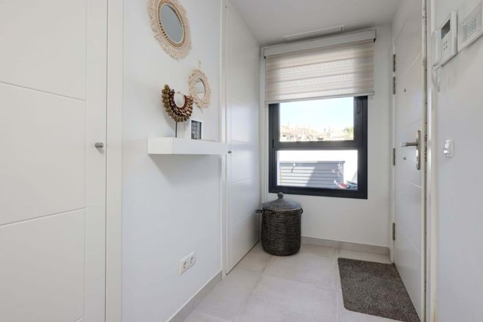 Image No.29-2 Bed Apartment for sale