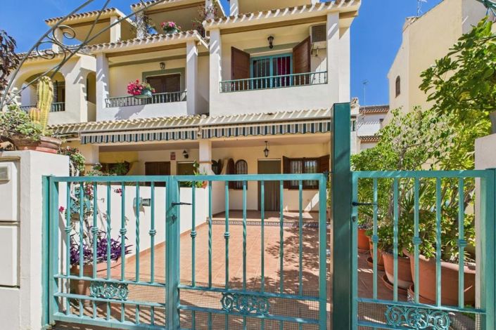 Image No.2-Maison de ville de 4 chambres à vendre à Los Alcázares