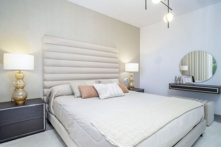 Image No.25-3 Bed Apartment for sale