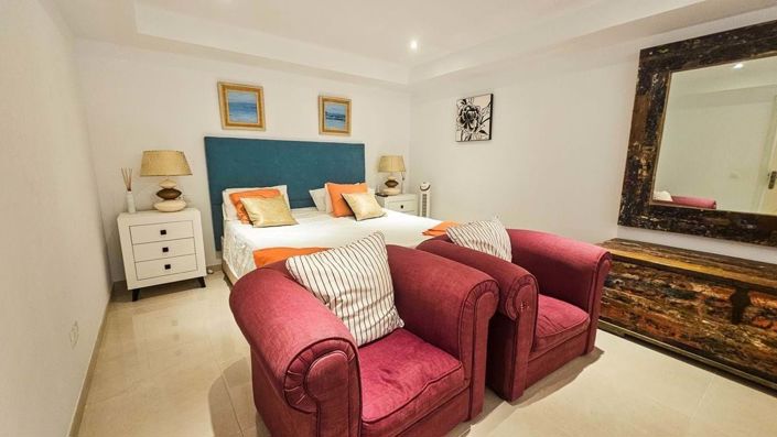 Image No.21-4 Bed Semi-Detached for sale