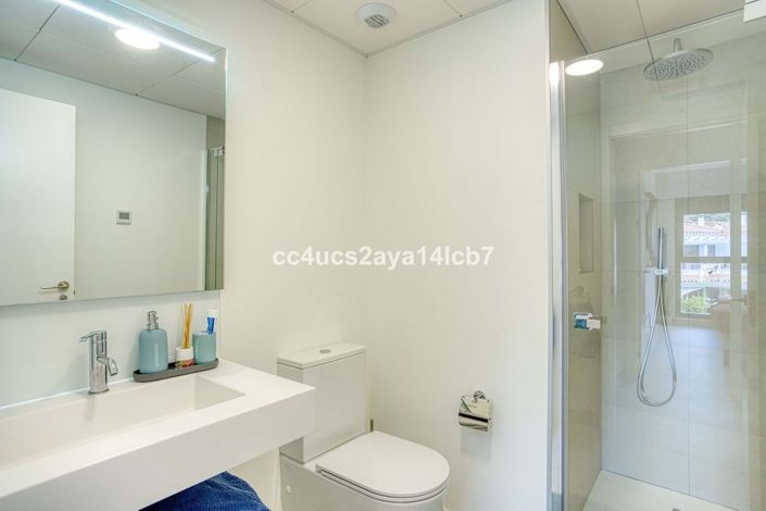 Image No.27-2 Bed Apartment for sale