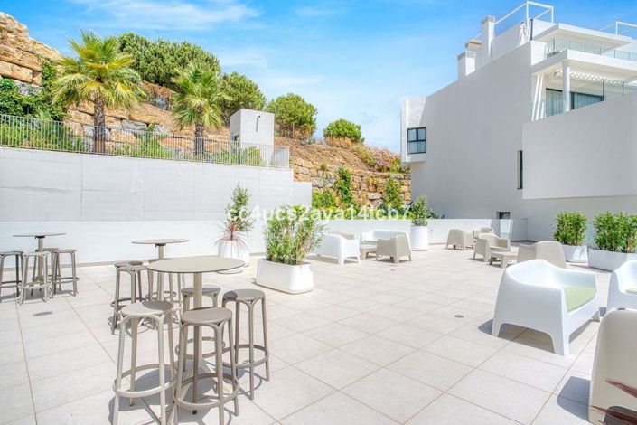 Image No.36-2 Bed Apartment for sale