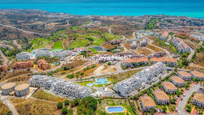 Image No.40-2 Bed Apartment for sale