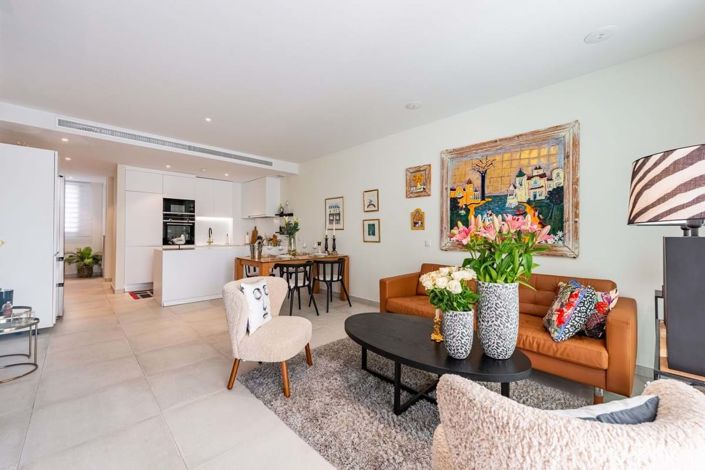 Image No.11-2 Bed Apartment for sale