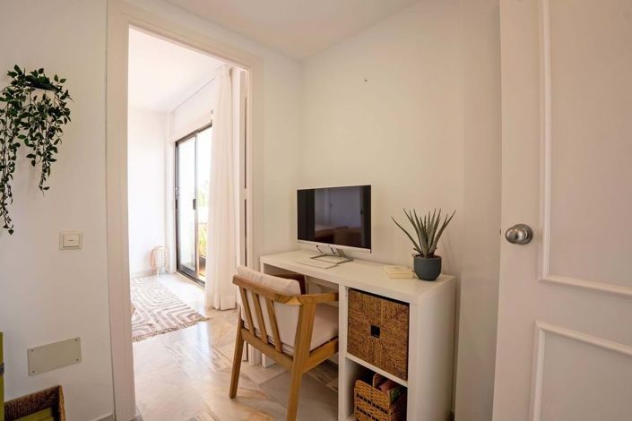 Image No.17-2 Bed Apartment for sale