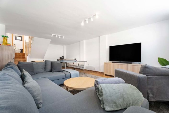 Image No.19-3 Bed Townhouse for sale