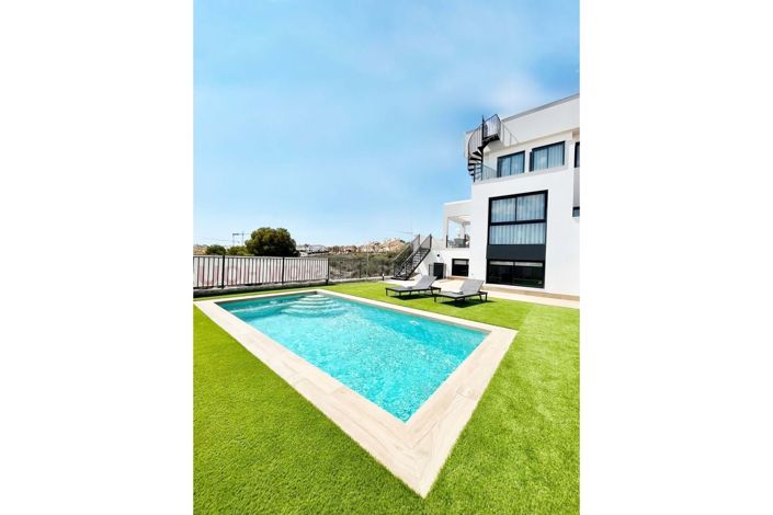 Image No.35-3 Bed Villa for sale