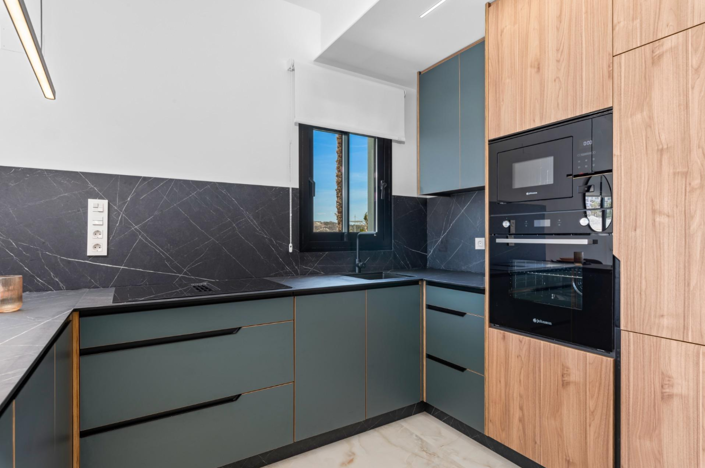 Image No.17-3 Bed Apartment for sale