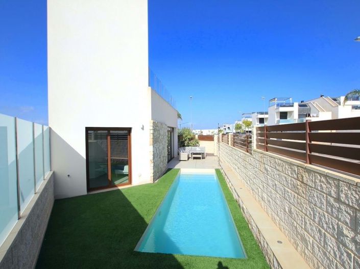 Image No.35-3 Bed Villa for sale