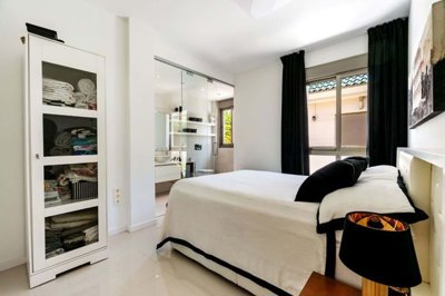 1447-638705-78d1f4f8b6655591b02d22fabb36a692d