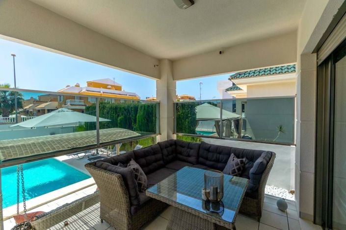 Image No.19-3 Bed Villa for sale