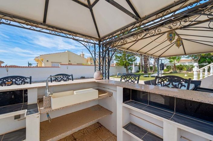 Image No.13-5 Bed Villa for sale