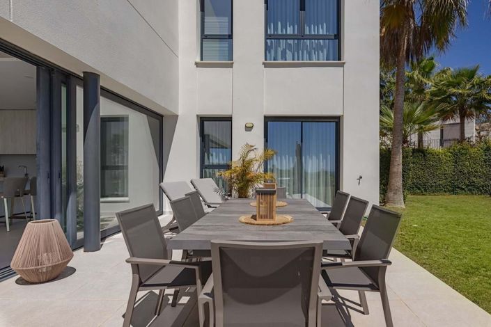 Image No.8-4 Bed Semi-Detached for sale