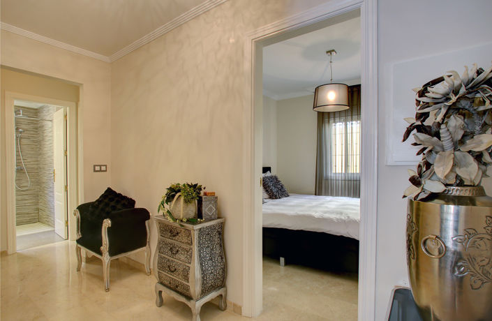 Image No.10-3 Bed Apartment for sale