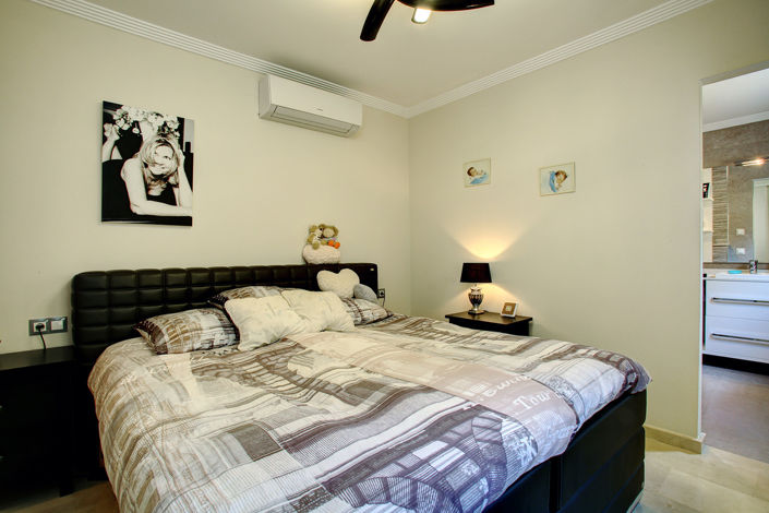 Image No.13-3 Bed Apartment for sale