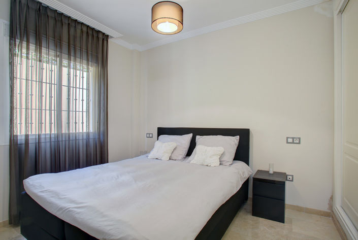 Image No.20-3 Bed Apartment for sale