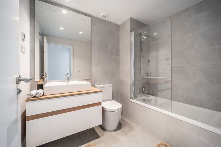 Image No.11-2 Bed Apartment for sale