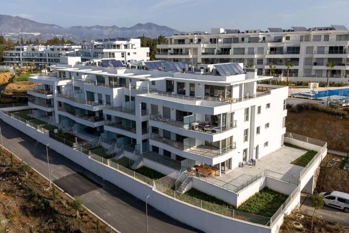 Image No.55-3 Bed Apartment for sale