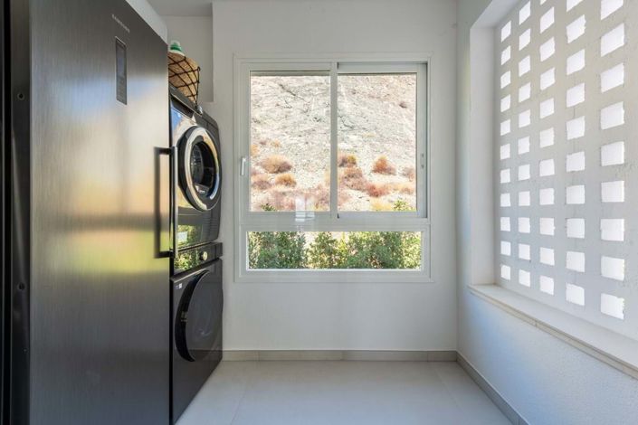 Image No.15-3 Bed Apartment for sale