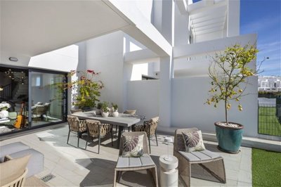 1447-642284-78d1f4f8b6655591b02d22fabb36a692d