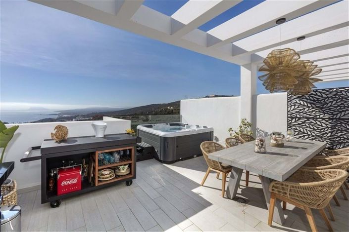 Image No.40-3 Bed Townhouse for sale