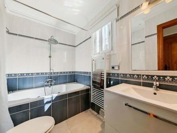 1447-639339-78d1f4f8b6655591b02d22fabb36a692d