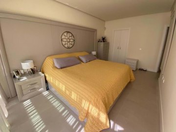 1447-638661-78d1f4f8b6655591b02d22fabb36a692d