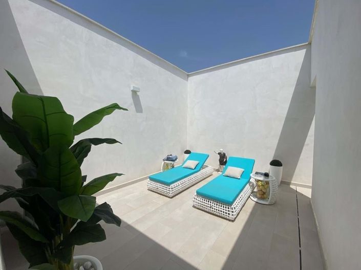 Image No.37-3 Bed Townhouse for sale