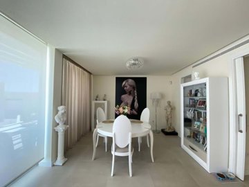 1447-638661-78d1f4f8b6655591b02d22fabb36a692d