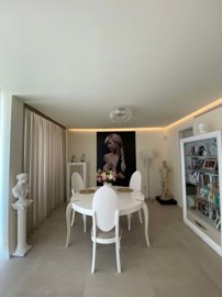 1447-638661-78d1f4f8b6655591b02d22fabb36a692d